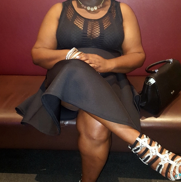 Fashion to Figure size 2X  Black - Picture 8 of 9